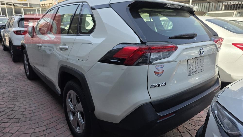 تويوتا راف 4